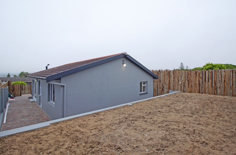 To Let 3 Bedroom Property for Rent in Sunnydale Western Cape